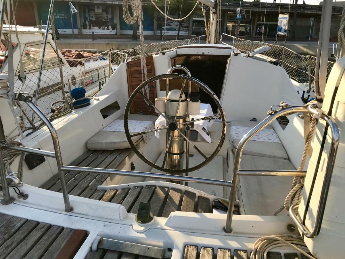 Sleep & Boats Barcelona City Sant Adria de Besos Ngoại thất bức ảnh