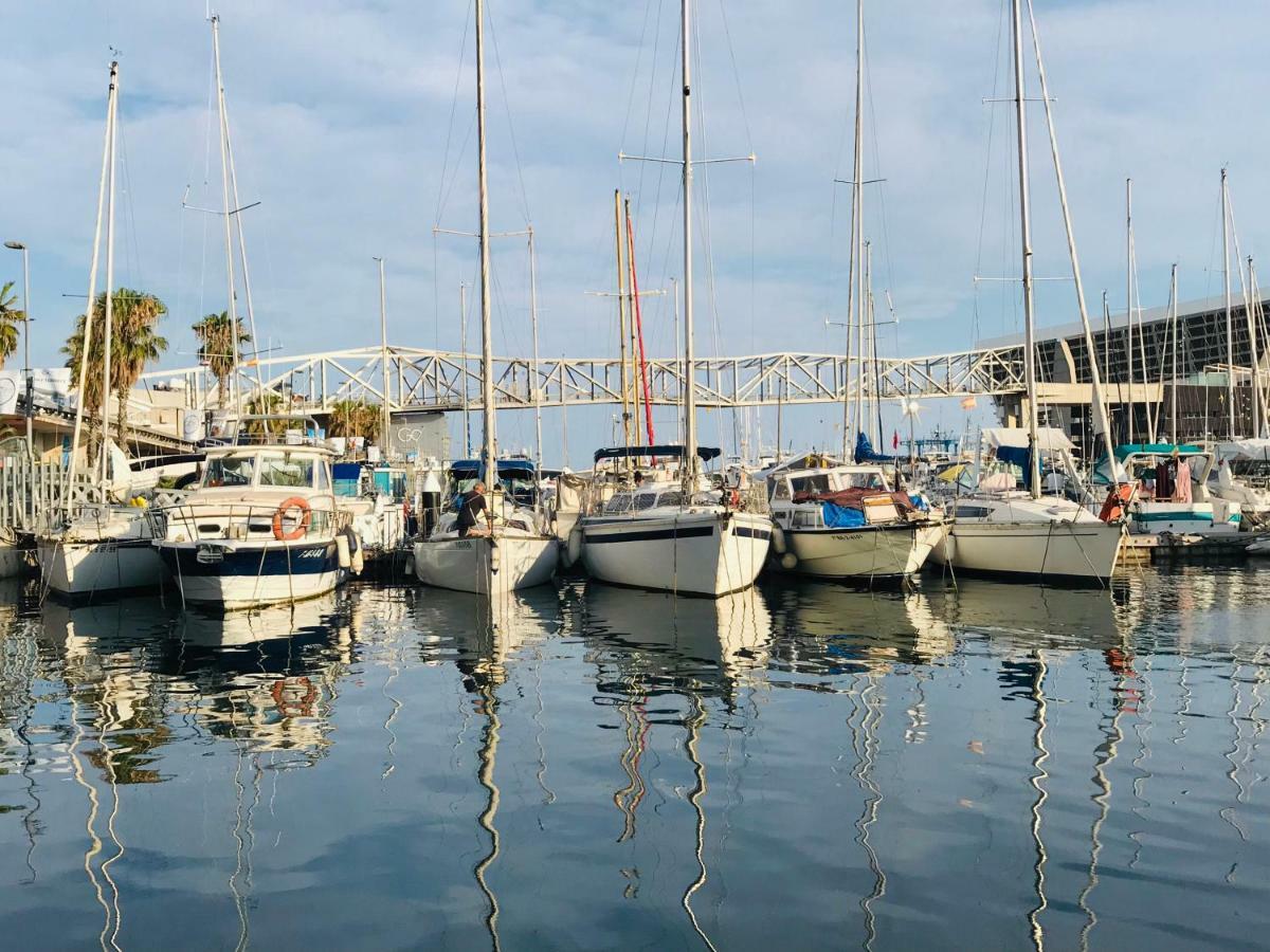 Sleep & Boats Barcelona City Sant Adria de Besos Ngoại thất bức ảnh