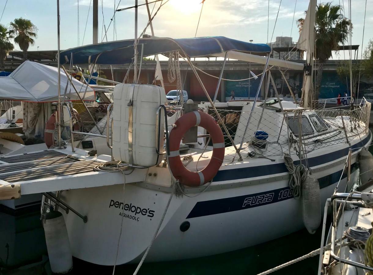 Sleep & Boats Barcelona City Sant Adria de Besos Ngoại thất bức ảnh